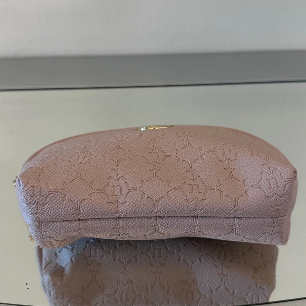 🆕 NANETTE LEPORE Pink Cosmetic Bag Logo Clutch Makeup Pouch Travel Case